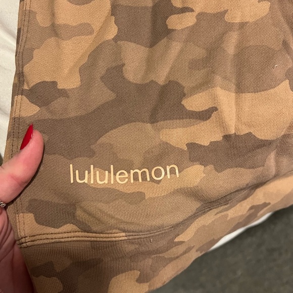 Lululemon Brown Camo Sweatshirt - Picture 2 of 3